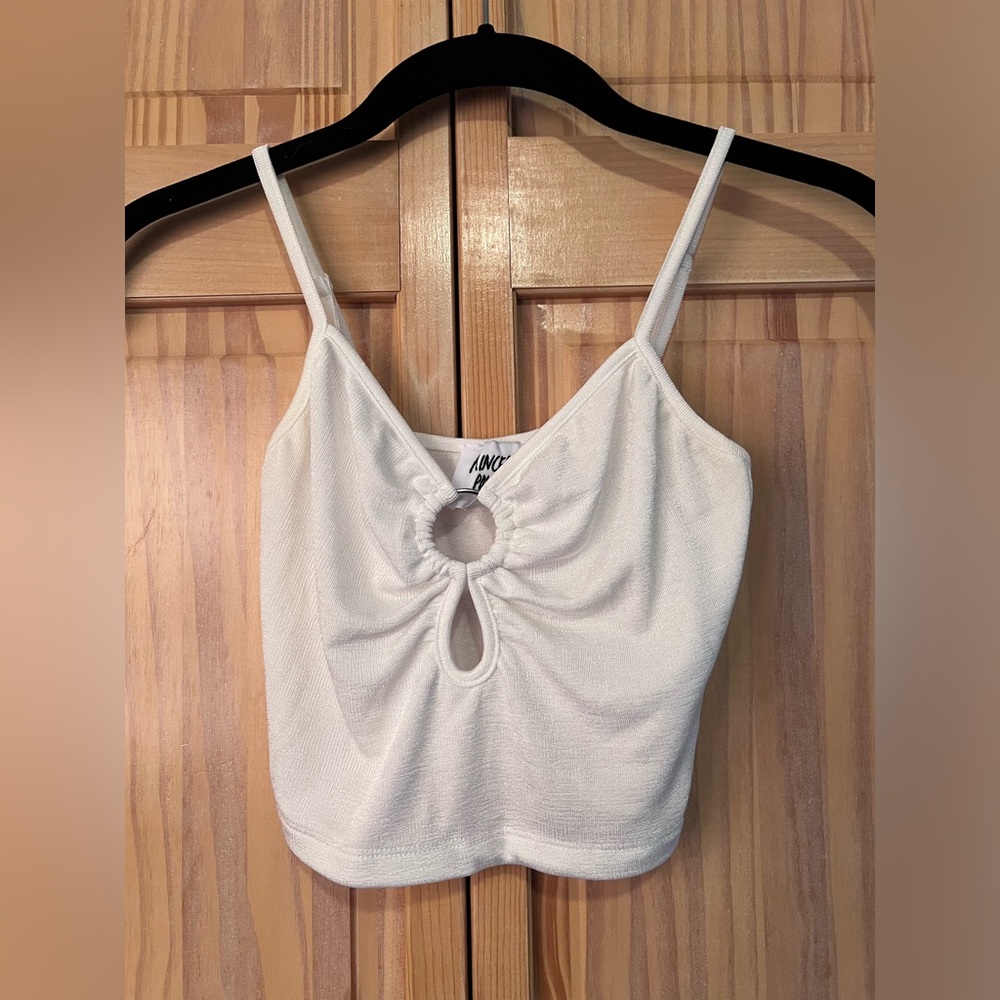Princess Polly white cropped fitted camisole shirt size 4